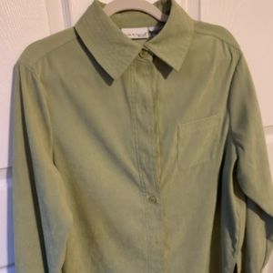 Croft & Barrow Womens Button Down Size Large